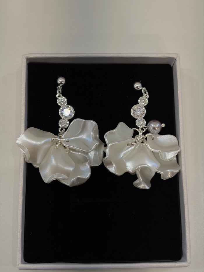 Flora Petal Earrings