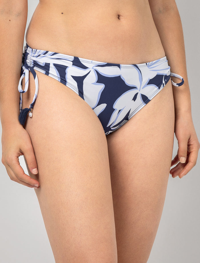 Bas de bikini noué