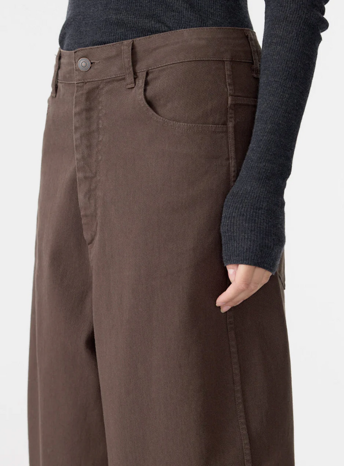 Bassike Cotton Twill Barrel Leg Pant - Chocolate Black