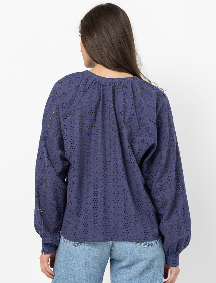 Blouse à broderie ajourée à manches bouffantes