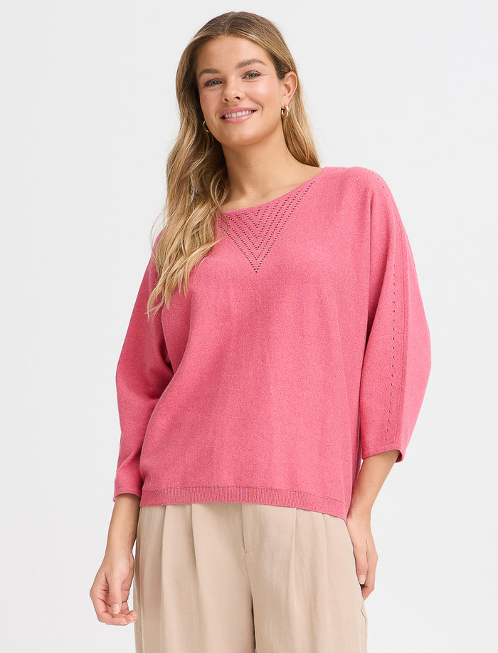 Chandail en tricot perforé à manches 3/4