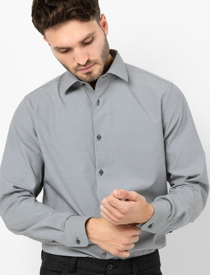 Chemise habillée à motif semi-ajustée