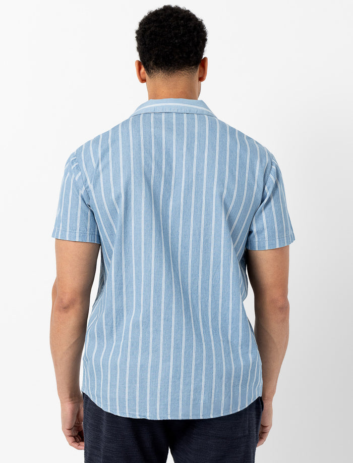 Chemise rayée à poche