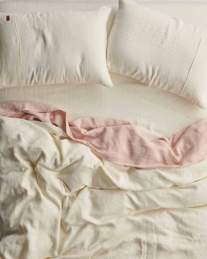 Cloud Dancer Linen Fitted Sheet (US)
