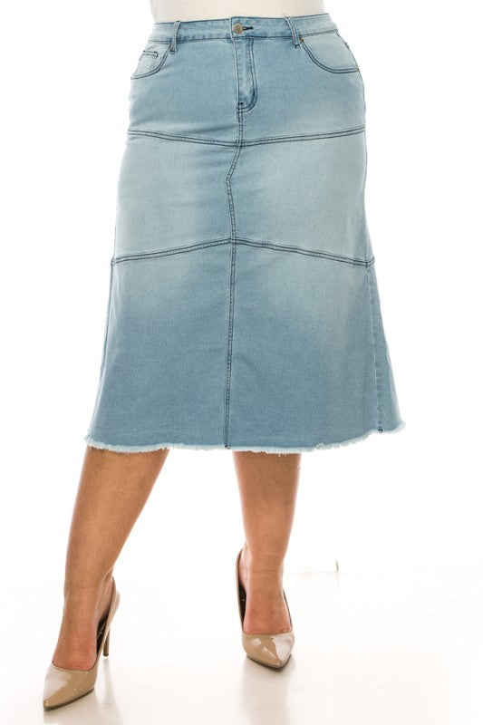 Curvy Indigo Wash Denim Skirt W/Frayed Hem