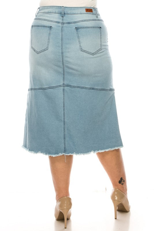 Curvy Indigo Wash Denim Skirt W/Frayed Hem
