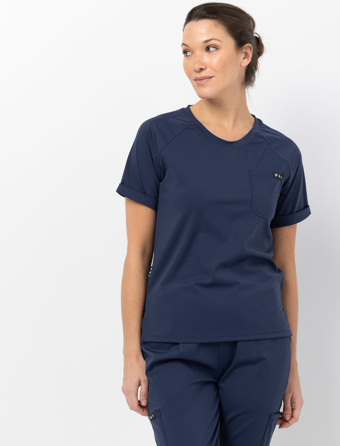 Haut d'uniforme médical à fentes