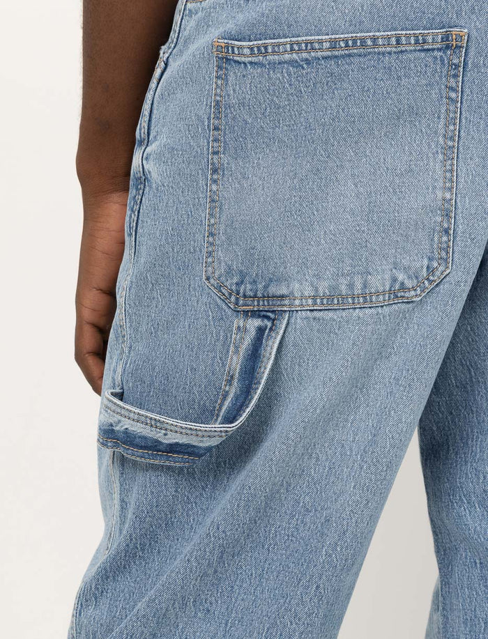 Jean jambe large à taille régulière
