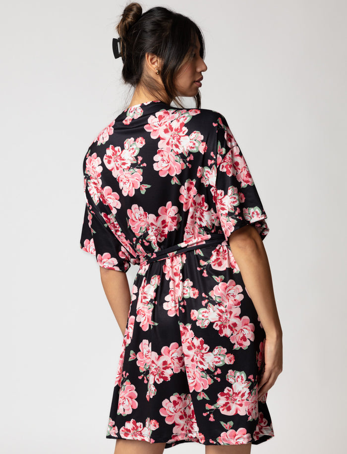 Kimono fleuri à manches courtes
