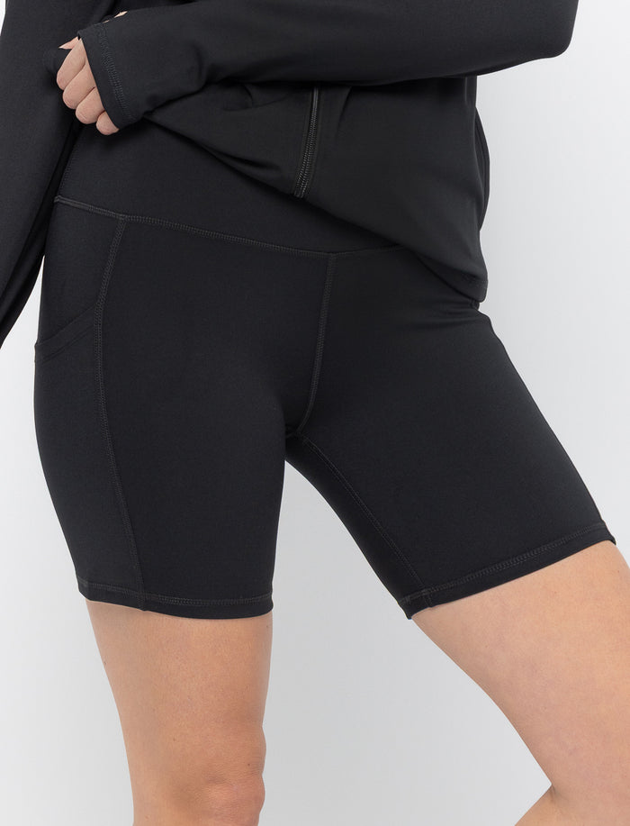 Legging de sport court à poche