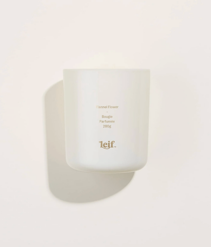 Leif Flannel Flower Candle