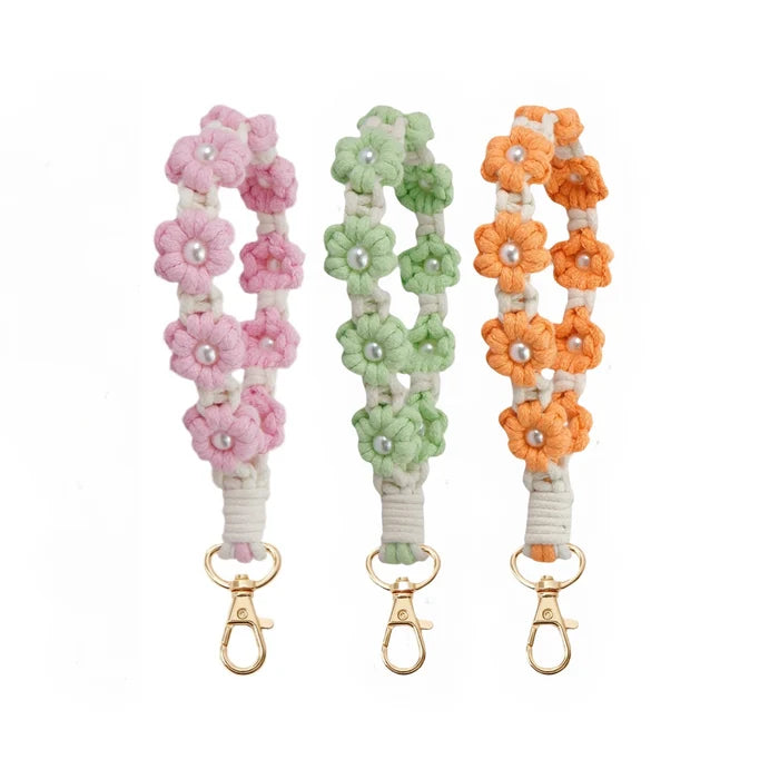 Macrame Daisy Pearl Key Chain - Greige Goods
