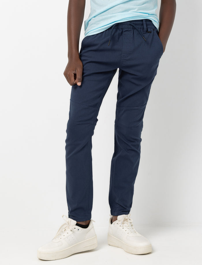 Pantalon chino ajusté