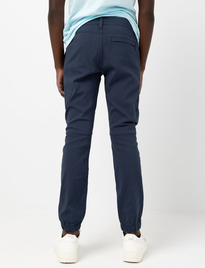 Pantalon chino ajusté