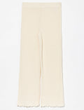 Pantalon côtelé ample à finition laitue