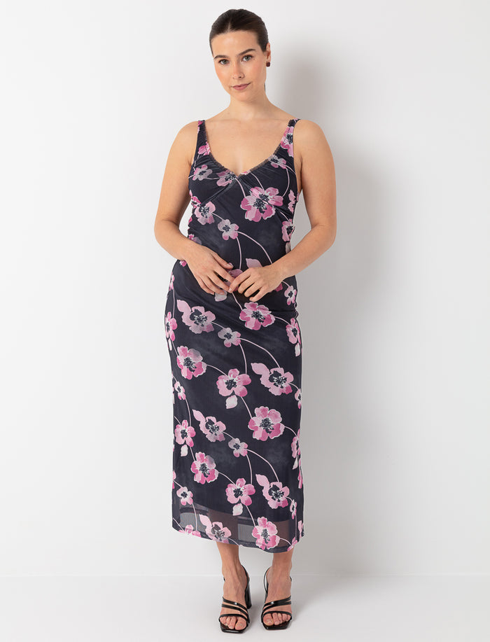 Robe maxi fleurie à fines bretelles
