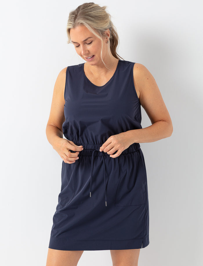 Robe sans manches à taille élastique
