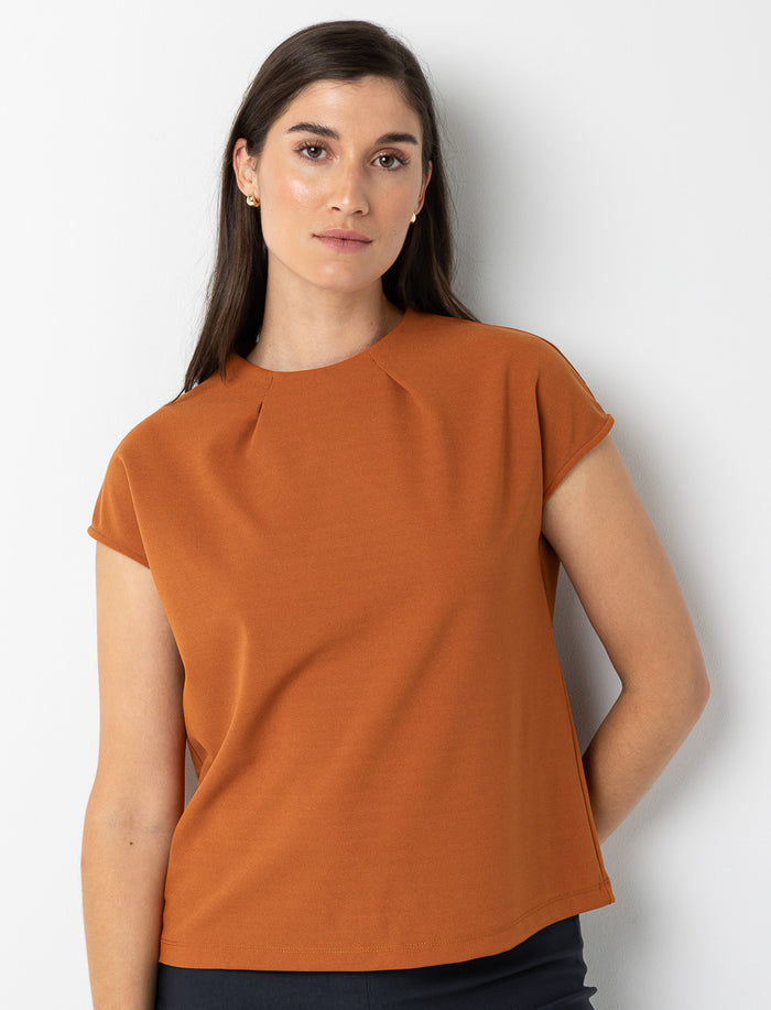 T-shirt à manches dolman et col entonnoir