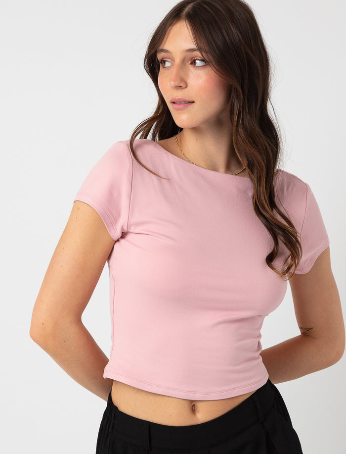 T-shirt ajusté à dos ouvert