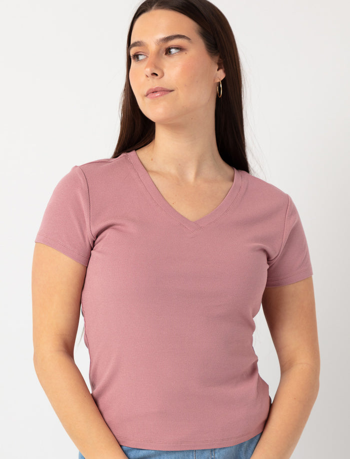 T-shirt côtelé à col en V