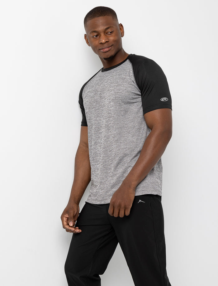 T-shirt de sport à manches contrastantes