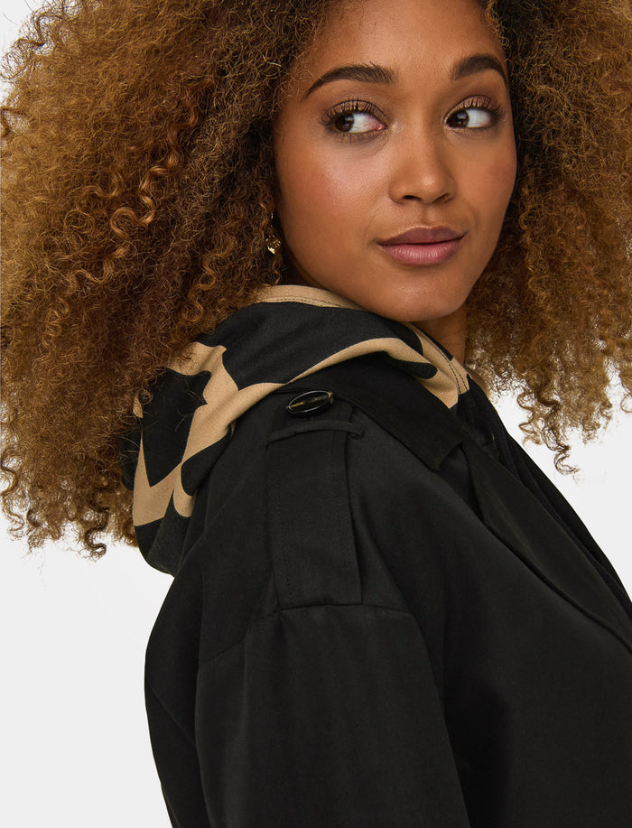 Veste trench court avec ceinture